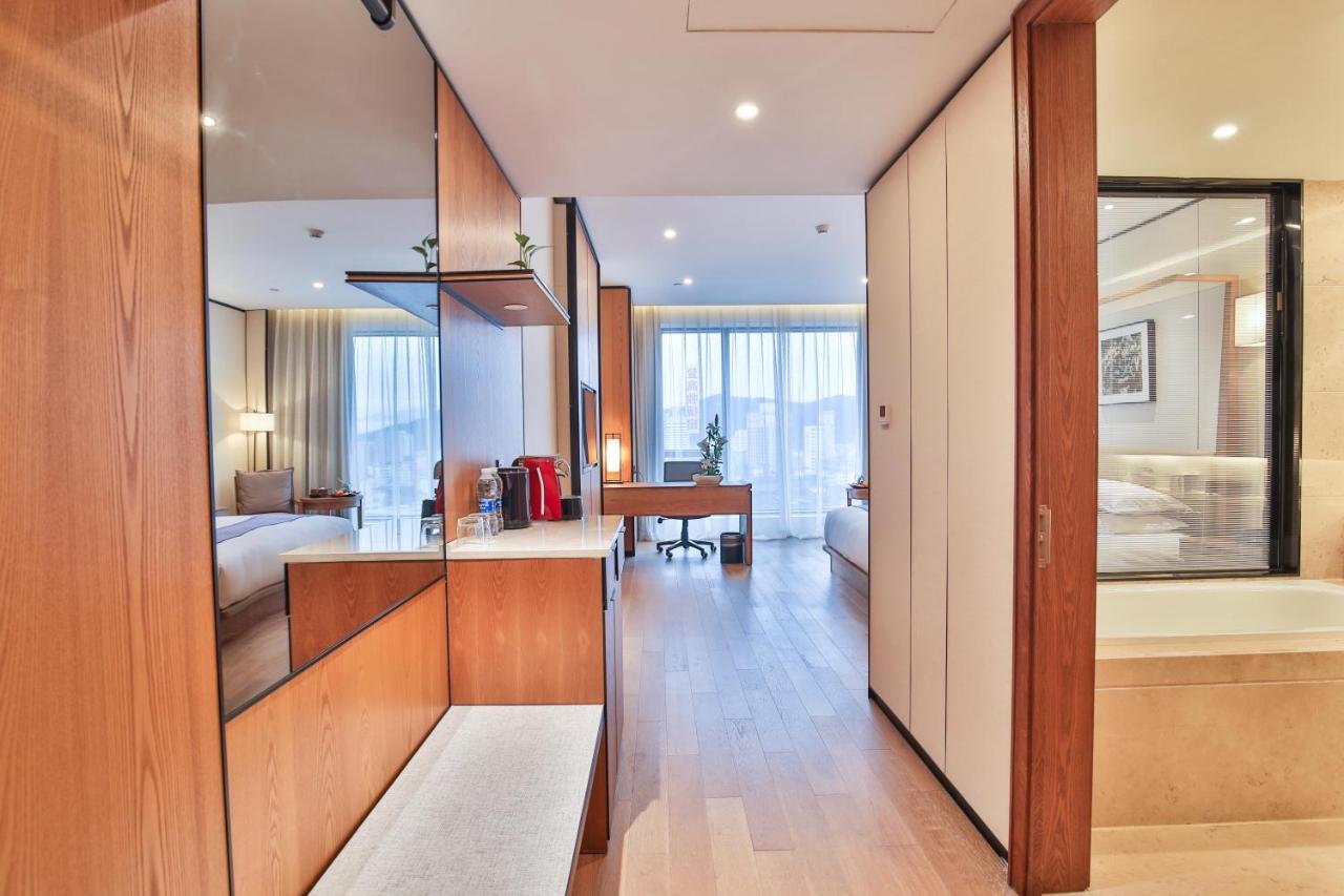 Ssaw Boutique Hotel Wenzhou Jiushan Lake Buitenkant foto